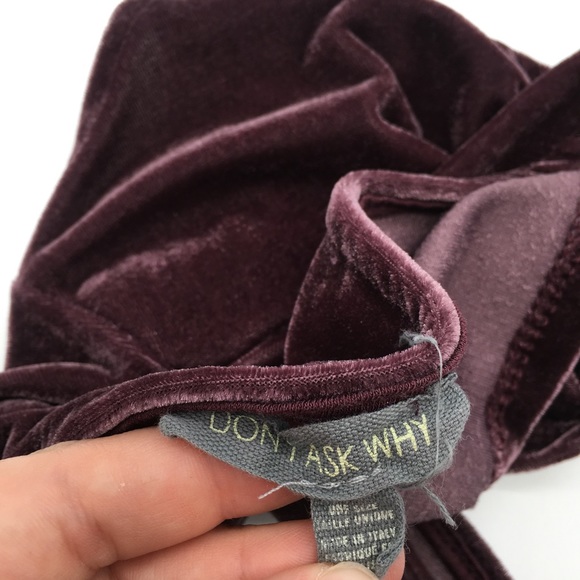 Don’t Ask why AEO crushed velvet crop halter top - Picture 7 of 10